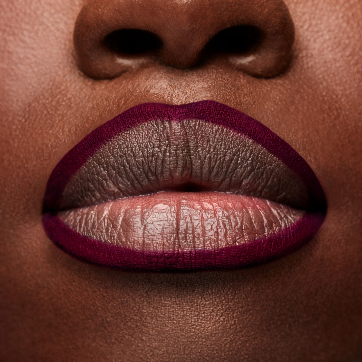 TRACE'D OUT PENCIL LIP LINER (DELINEADOR PARA LABIOS)